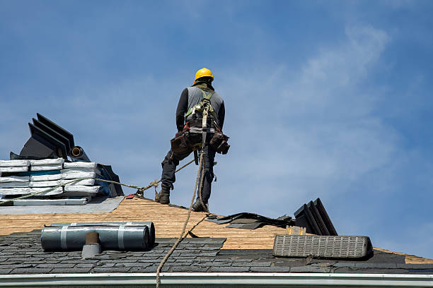 Professional Gutter Installation technician working in Jacksonville, IL
